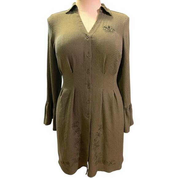 Torrid 00 (Size 10) Outlander Green Dragonfly Bell Sleeve Button Up Shirt Dress - Picture 2 of 3